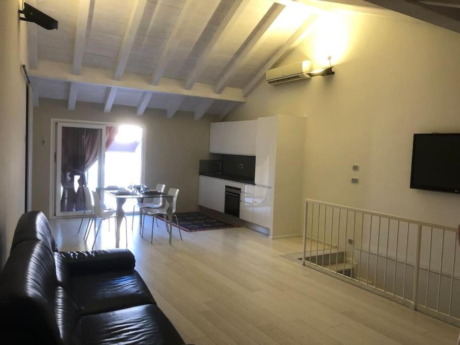 Budello Di Alassio, Ampio Appartamento Con Box Bagian luar foto